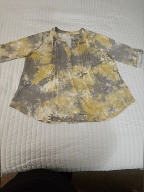 Yellow and Gray Tie-Dye Pleated Henley Top 2XL